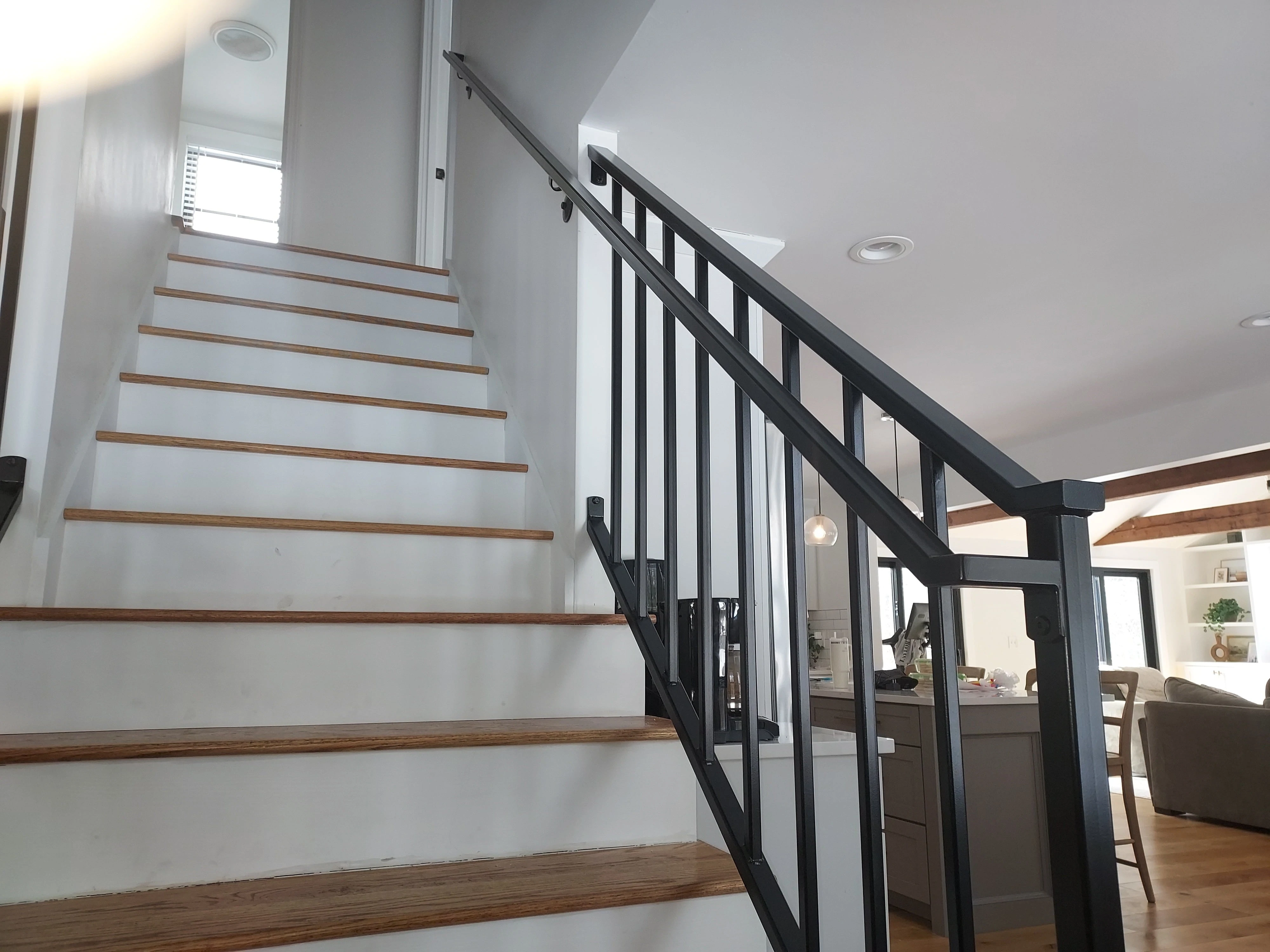 INTERIOR TUBE WITH WALL RAIL
R7C